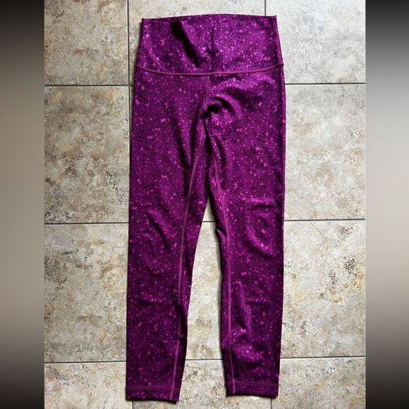 Lululemon High Times Pant (Full-On Luxtreme)
Paradise Geo Regal Plum Multi. - Picture 1 of 3